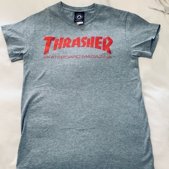 💜3/$30  Mens Small Thrasher Skateboard Tee - Picture 5 of 9